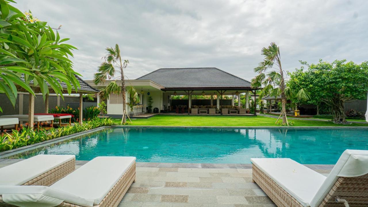 Green D'Mel Luxury Homestay Nusa Dua  Exterior photo